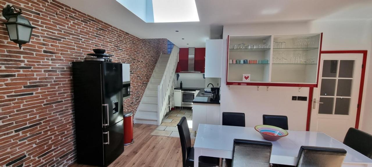 Loft 80M2 En Plein Coeur De La Vieille Ville 3 Etoiles Tulon Zewnętrze zdjęcie