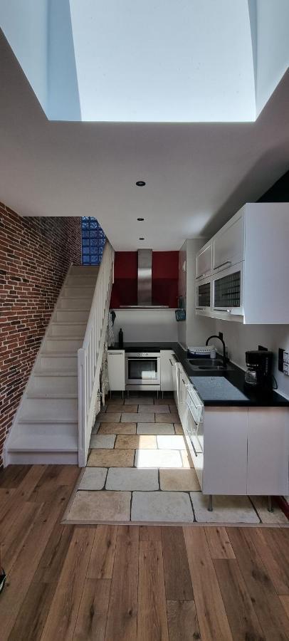 Loft 80M2 En Plein Coeur De La Vieille Ville 3 Etoiles Tulon Zewnętrze zdjęcie
