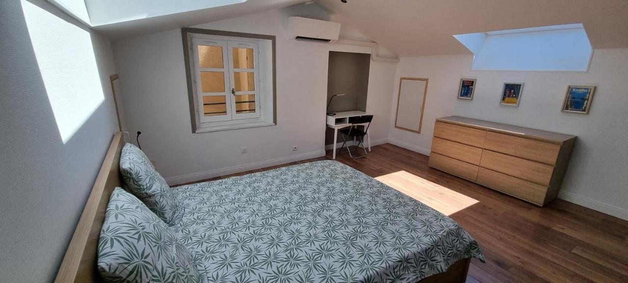 Loft 80M2 En Plein Coeur De La Vieille Ville 3 Etoiles Tulon Zewnętrze zdjęcie