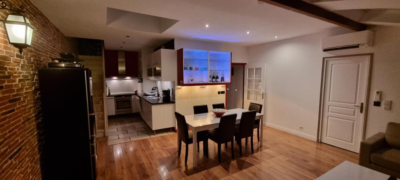 Loft 80M2 En Plein Coeur De La Vieille Ville 3 Etoiles Tulon Zewnętrze zdjęcie