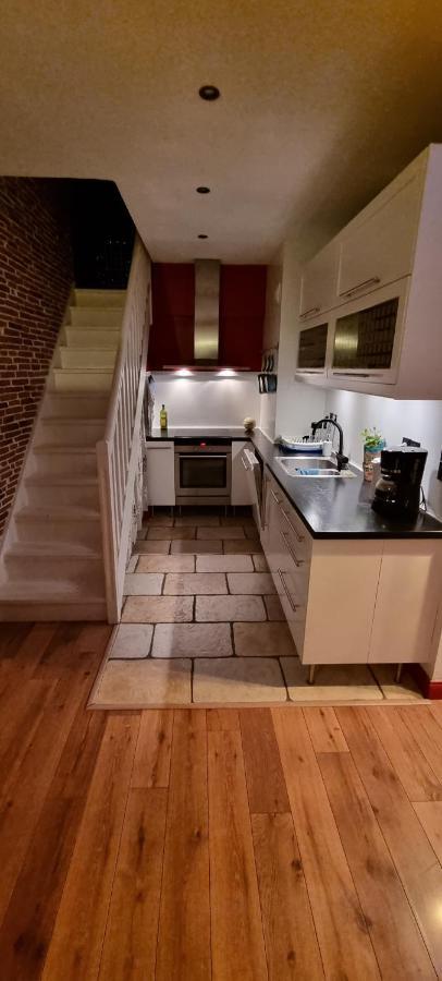 Loft 80M2 En Plein Coeur De La Vieille Ville 3 Etoiles Tulon Zewnętrze zdjęcie